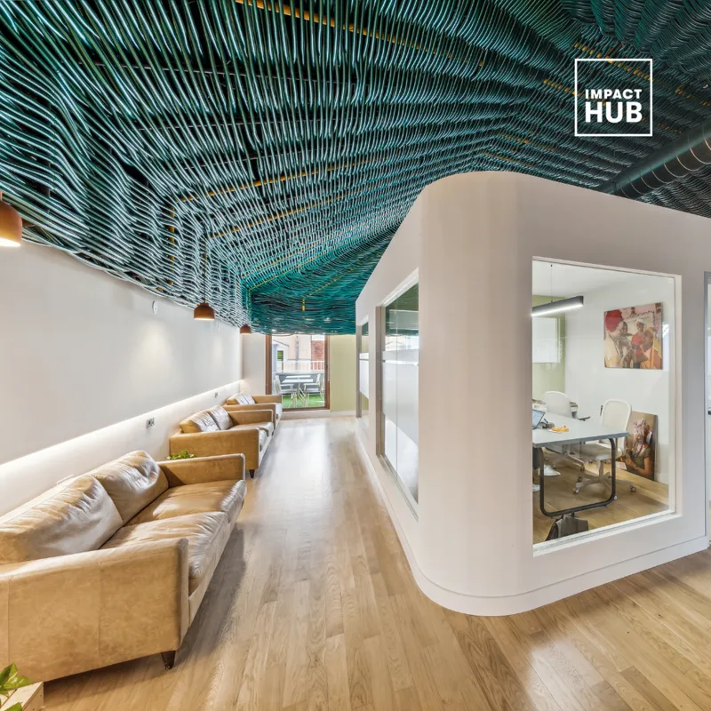Creatividad de carrusel para Impact Hub: zona de coworking